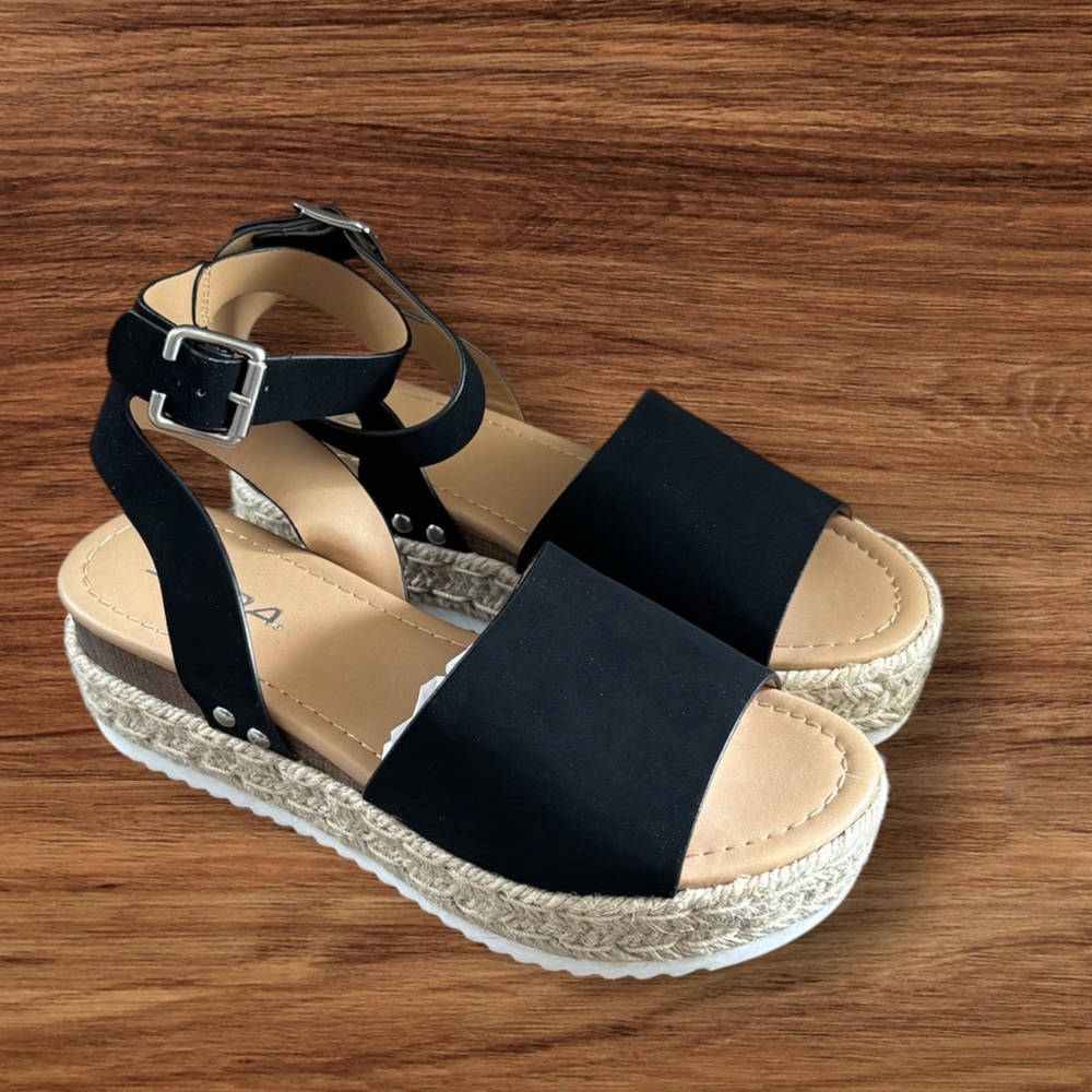 Soda Topic Open Toe Buckle Ankle Strap Espadrilles Platform Wedge Sandals NEW